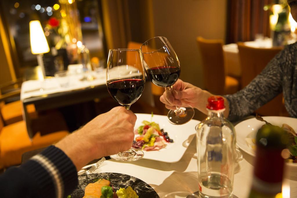 Hotel Restaurant Talens クーフォルデン エクステリア 写真